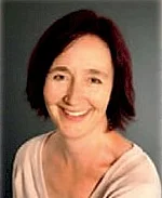 Constanze Knapp, Jugendpflegerin des Marktes Kaufering. Junge lächelnde Frau mit dunklen Haaren, mittellanger Bob.